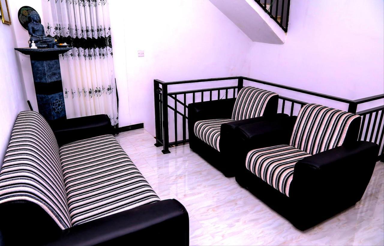 Sura Homestay Канді Екстер'єр фото